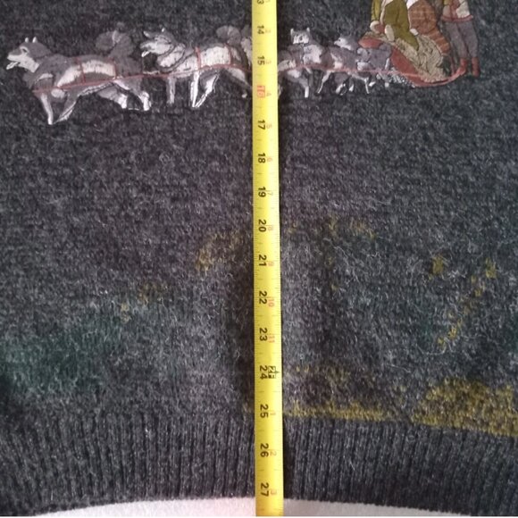 Women's Vintage Knit Sweater Pullover Mountain Wilderness Nature Outdoor Winter - Picture 3 of 4